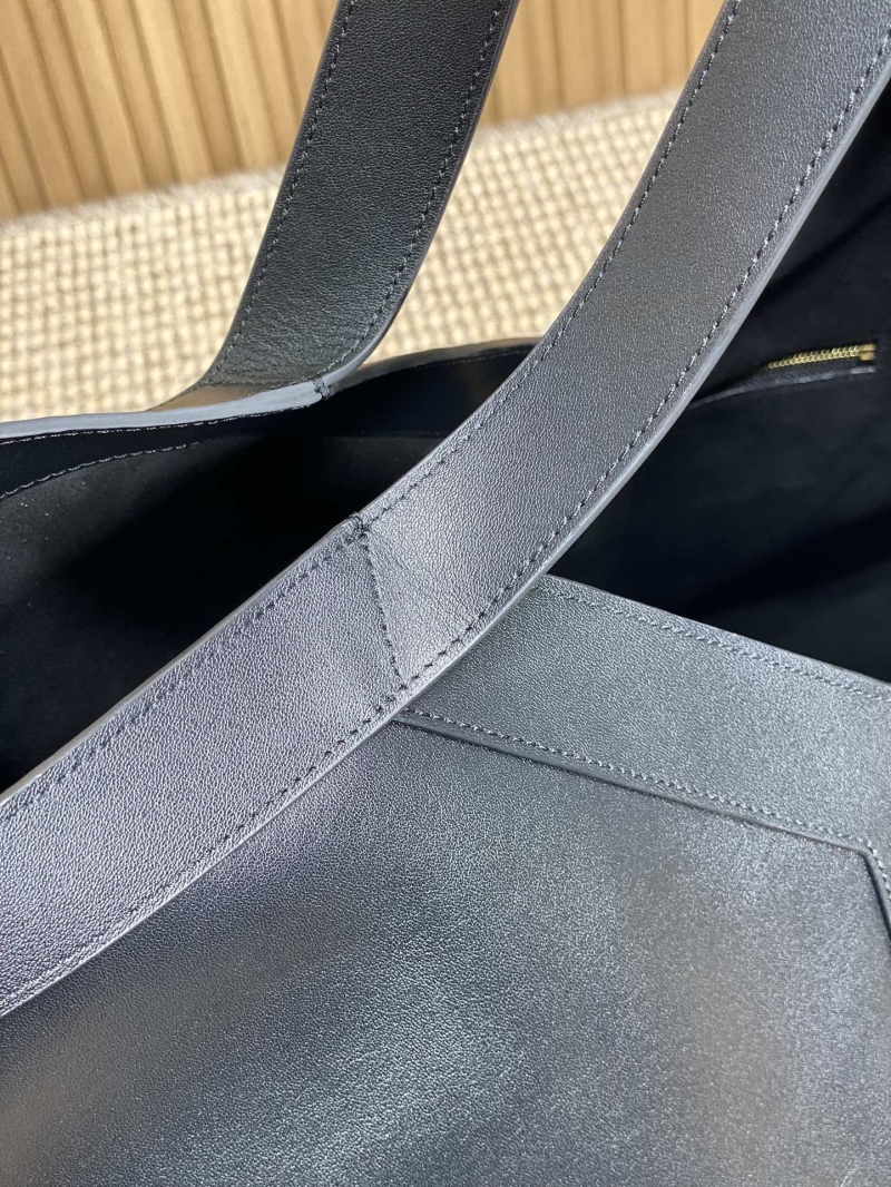 Y51 shopping bags